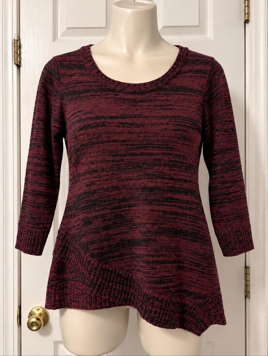 croft & barrow Sweaters - Croft & Barrow Women's Petite Small Burgundy Black Asymmetrical Knit Sweater